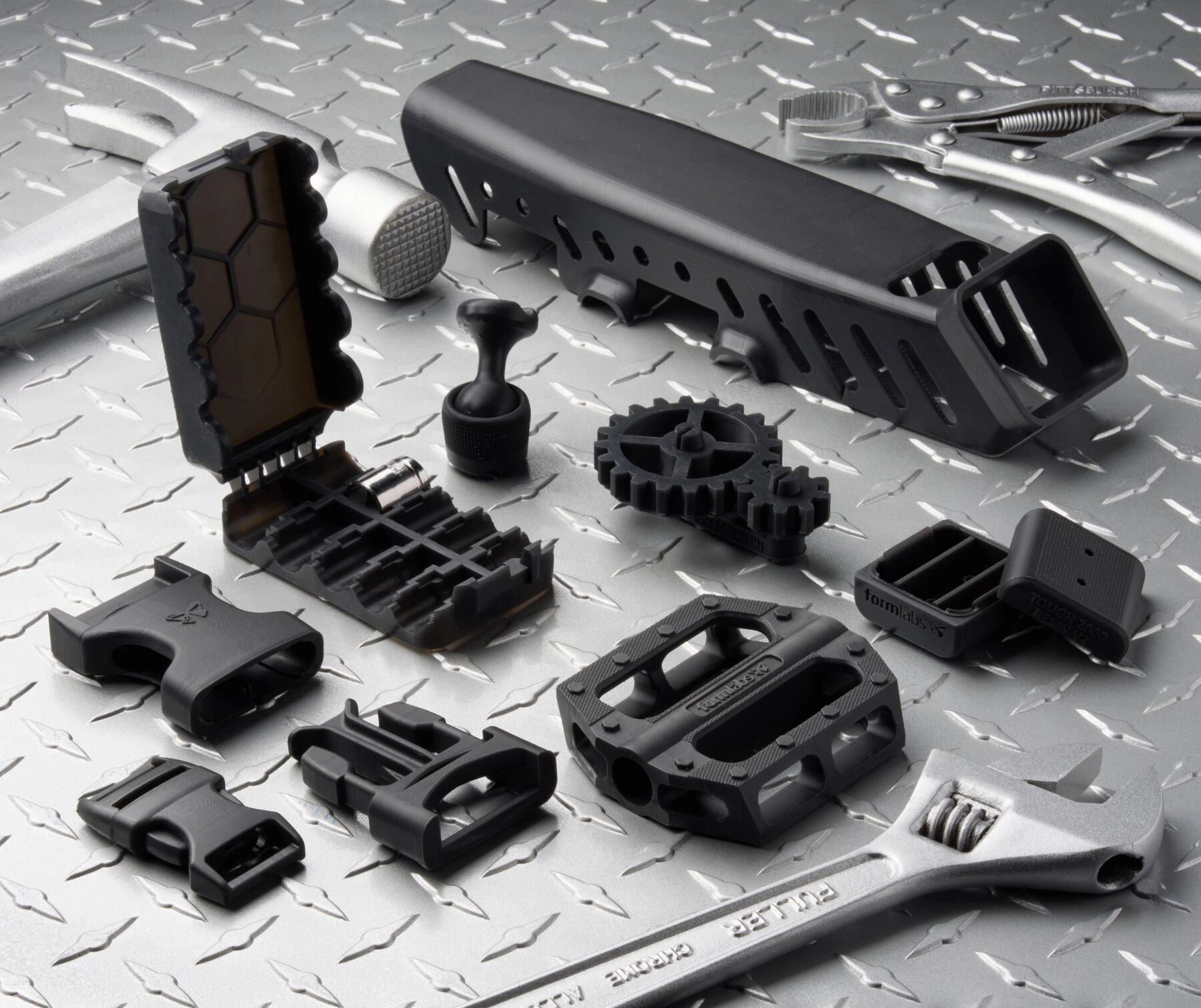 Przykładowe części wydrukowane z Tough 1000 Resin